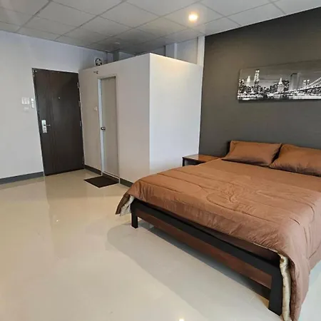 Smile Home โรงแรม ห้องพัก รายวัน รายเดือน