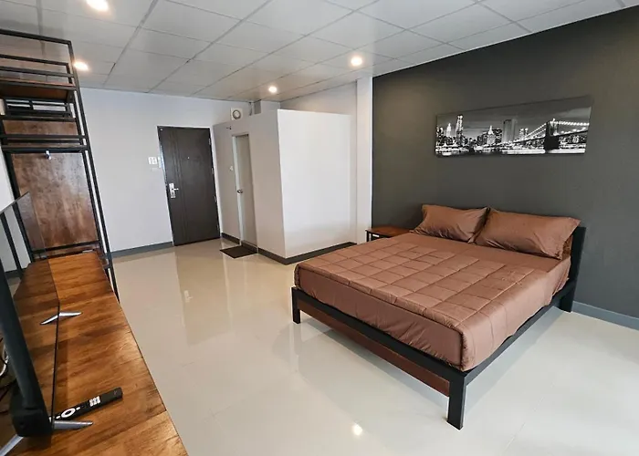 Smile รายวัน รายเดือน Aparthotel 3*